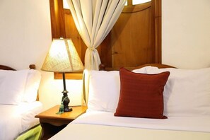 Down duvets, individually decorated, individually furnished, free WiFi