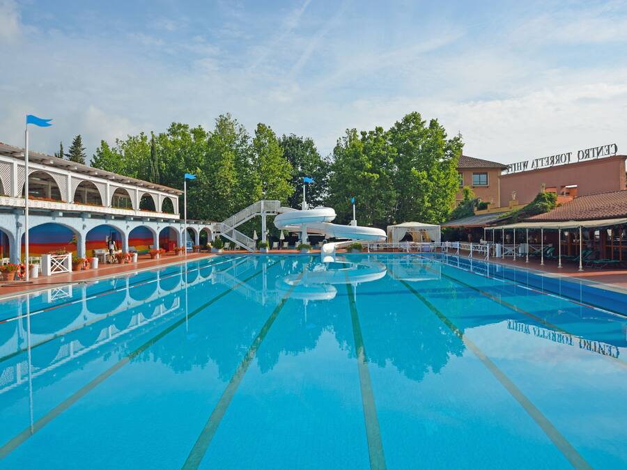 Minibar, Zimmersafe, Schreibtisch, kostenlose Babybetten