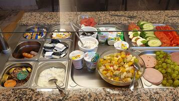 Daily buffet breakfast (EUR 12.60 per person)