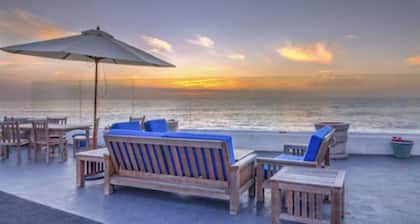 The Inn at Sunset Cliffs