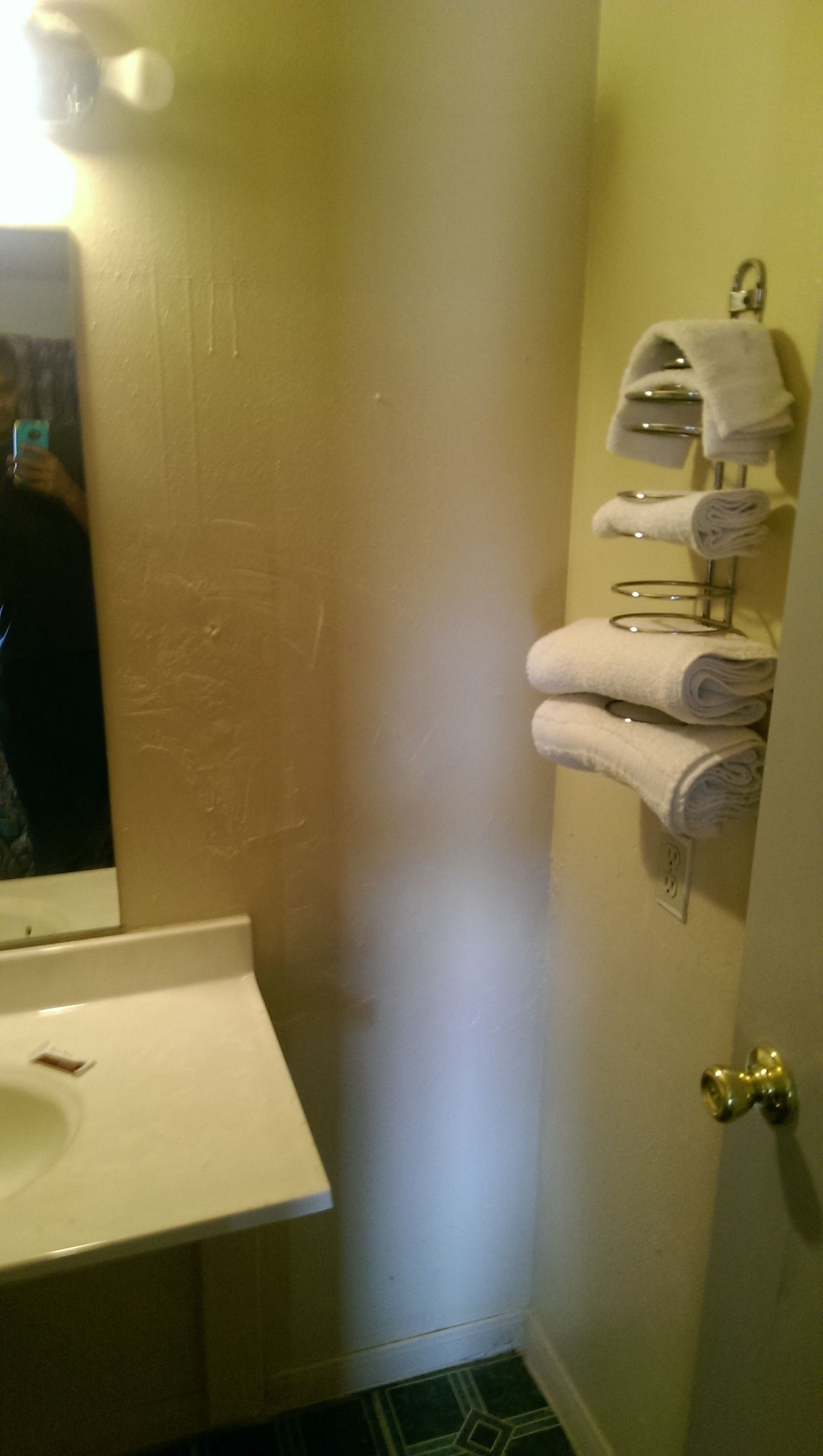 Combined shower/bathtub