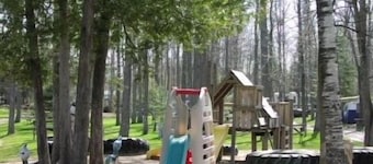 Jell-E-Bean Campground and Trailers