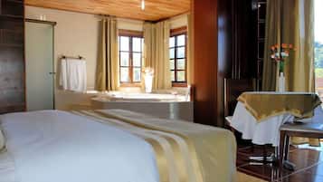 Minibar, cortinas blackout, wifi gratis y ropa de cama