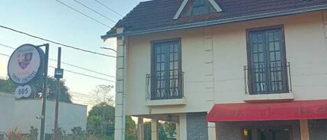 Façade de l’hébergement