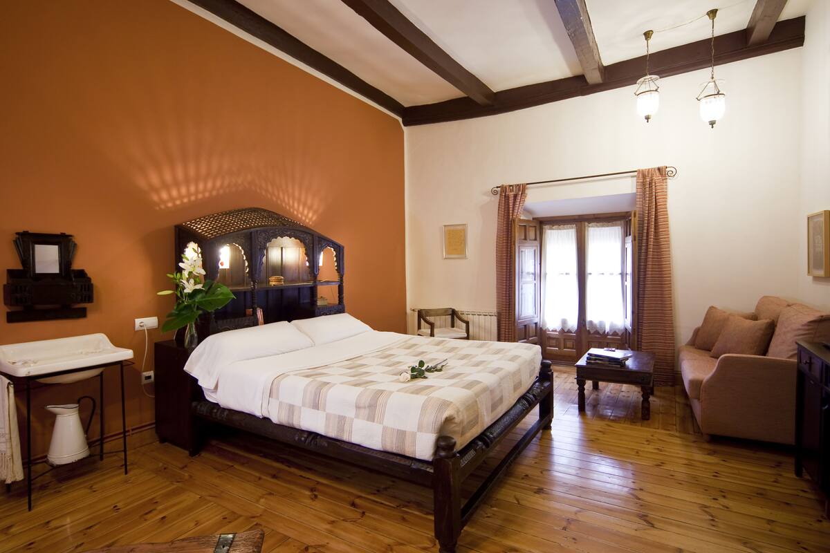 superior suite, city view | premium bedding, minibar, in-room safe, desk