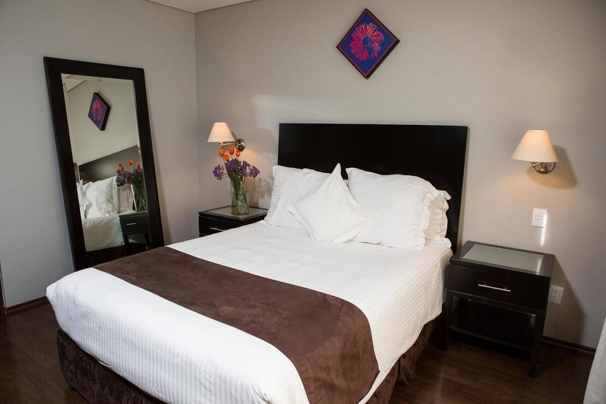 In-room safe, desk, iron/ironing board, free WiFi