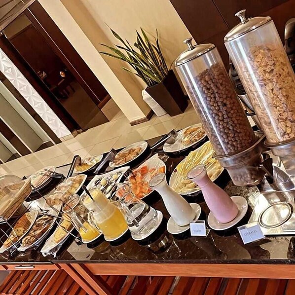 Free daily full breakfast