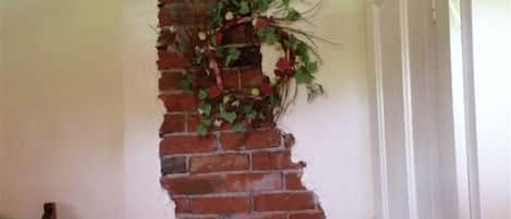 Premium bedding, iron/ironing board, free WiFi, bed sheets