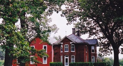 Strawberry Farm Bed & Breakfast