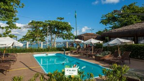 2 piscinas al aire libre