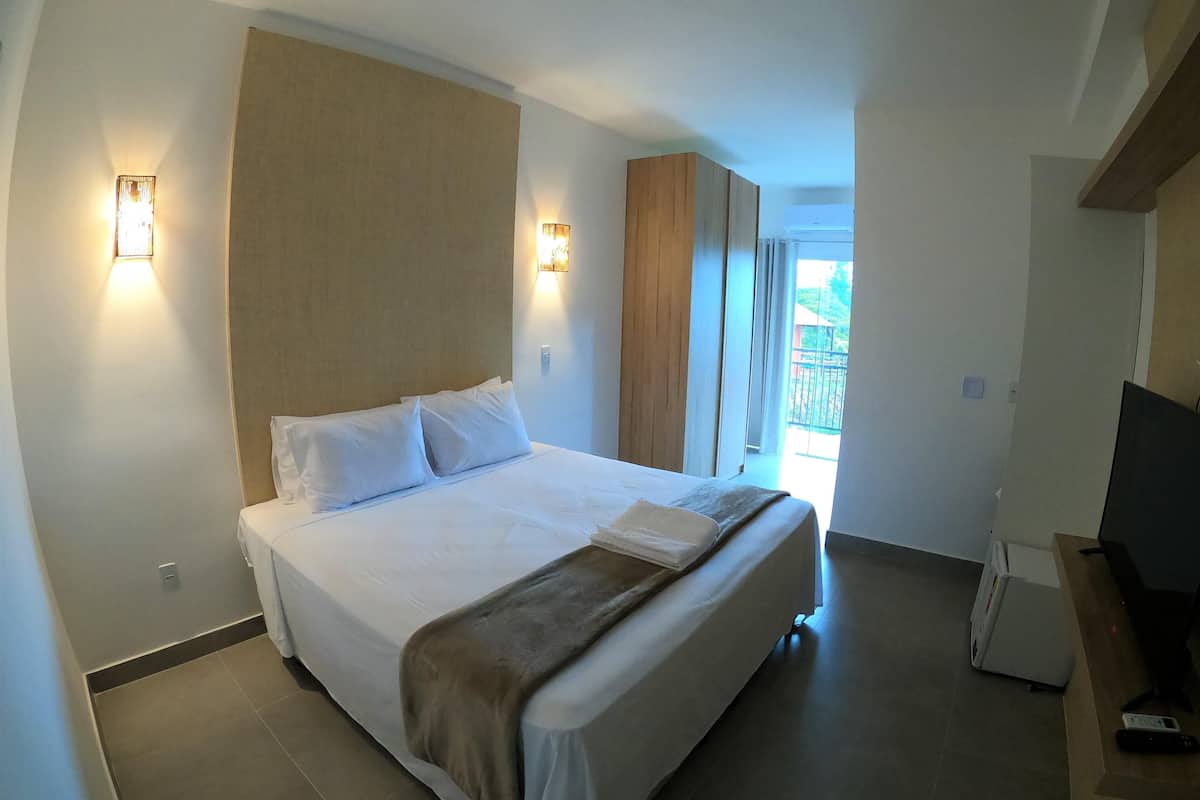 1 habitación, minibar y espacio para trabajar con laptop