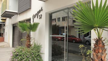 Fachada da propriedade