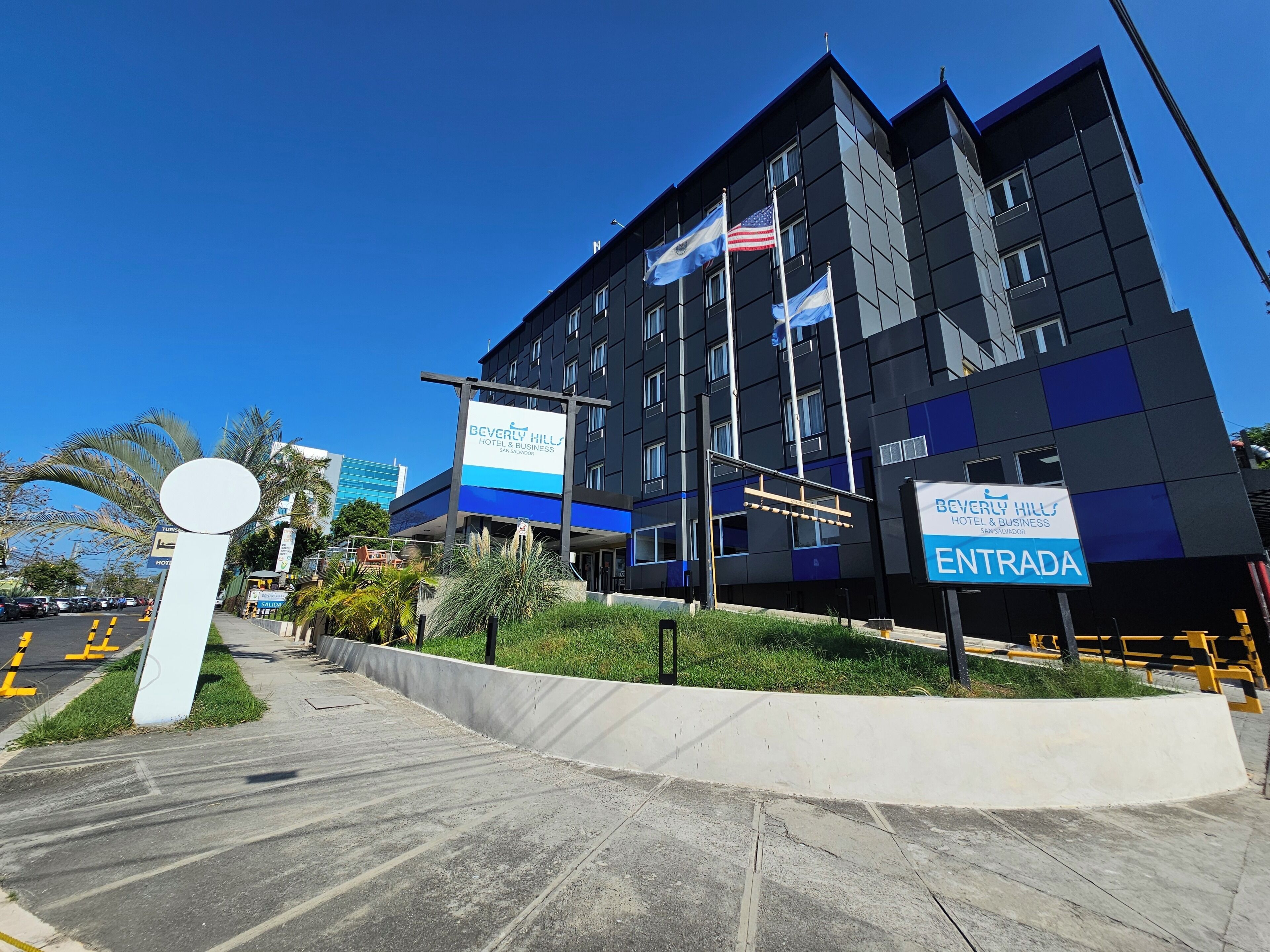 Photo - Beverly Hills: Hotel and Business