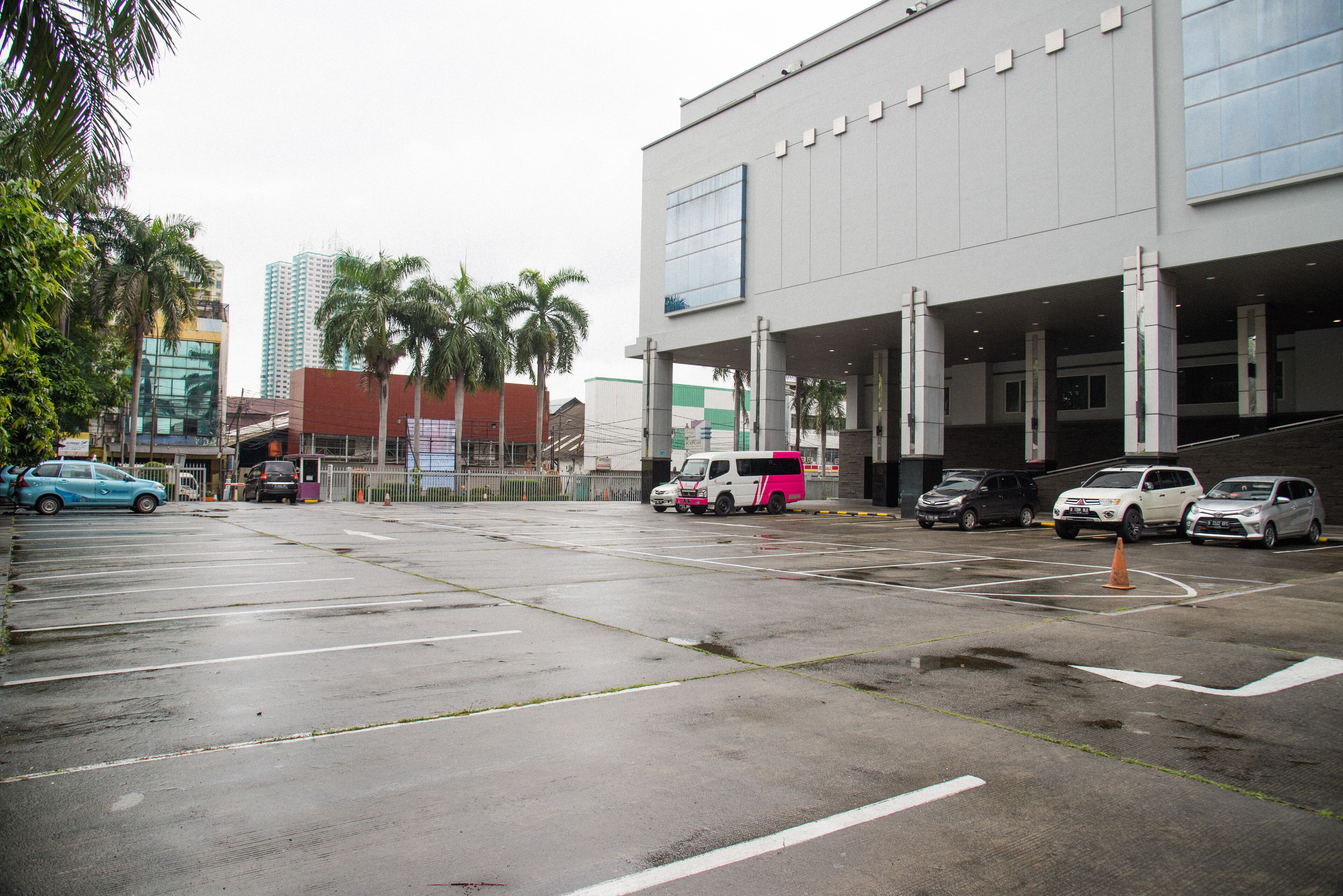 Photo - Orchardz Hotel Industri Jakarta Kemayoran