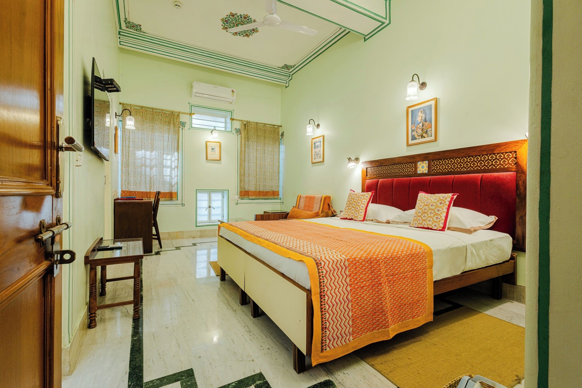 Deluxe Double or Twin Room | Premium bedding, minibar, in-room safe, individually decorated