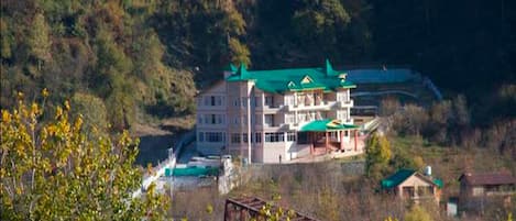 Majoituspaikan julkisivu