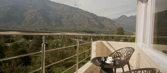 Snow Touch Resort (Shri Nath Group)