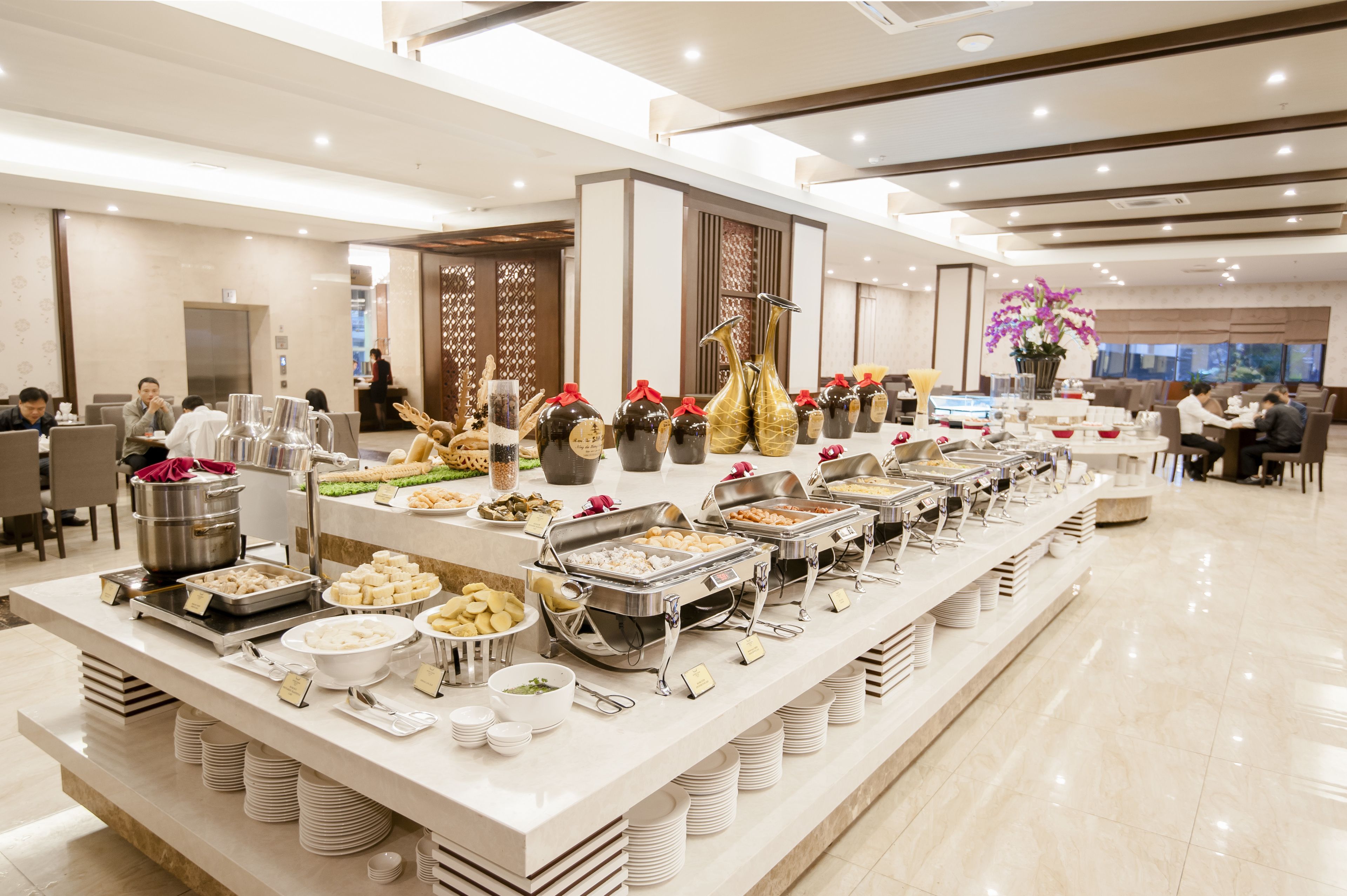 包含每日自助早餐