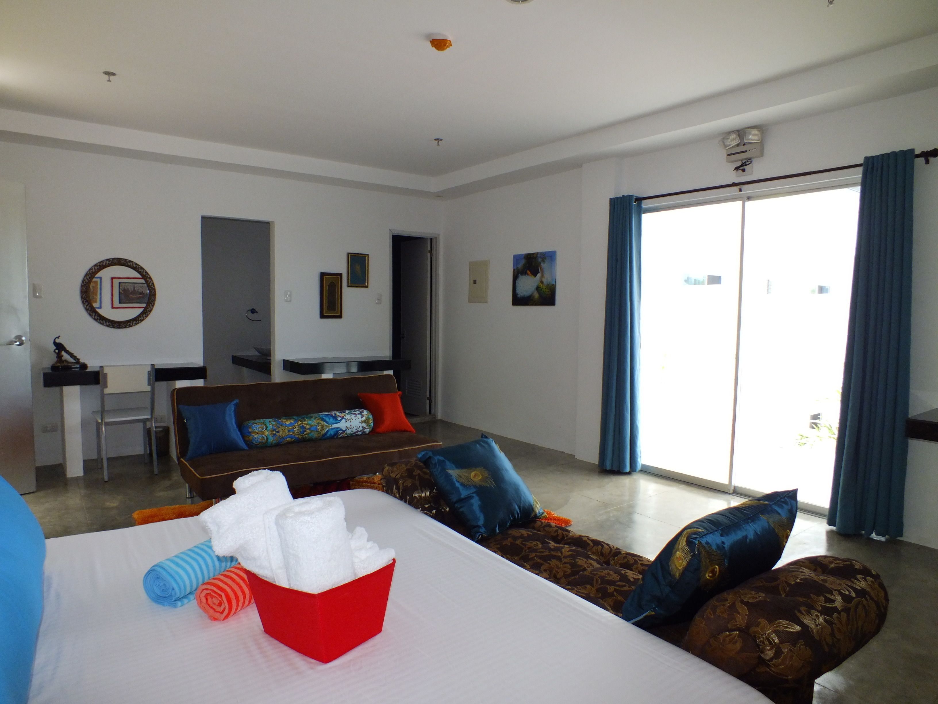 room, 1 king bed | premium bedding, in-room safe, desk, blackout curtains