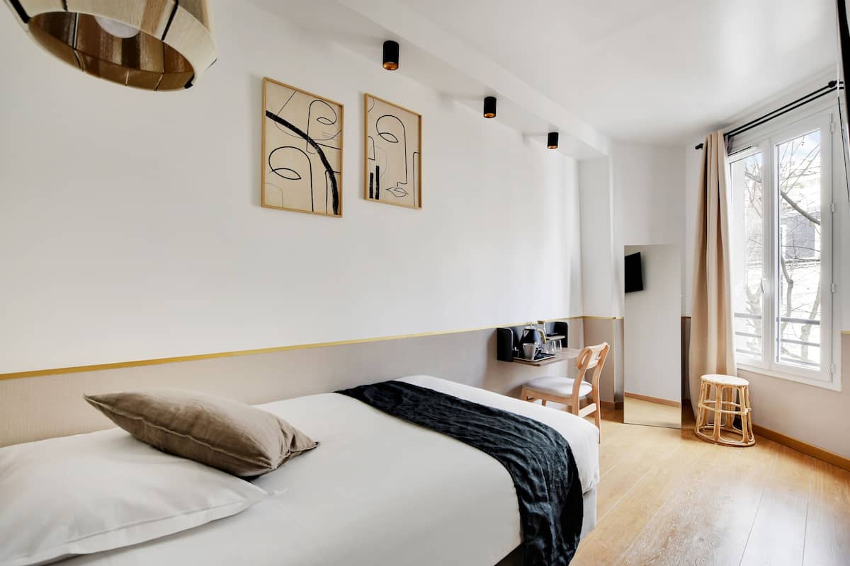 Standardenkeltværelse | Premium-sengetøj, individuelt design, individuel indretning, skrivebord