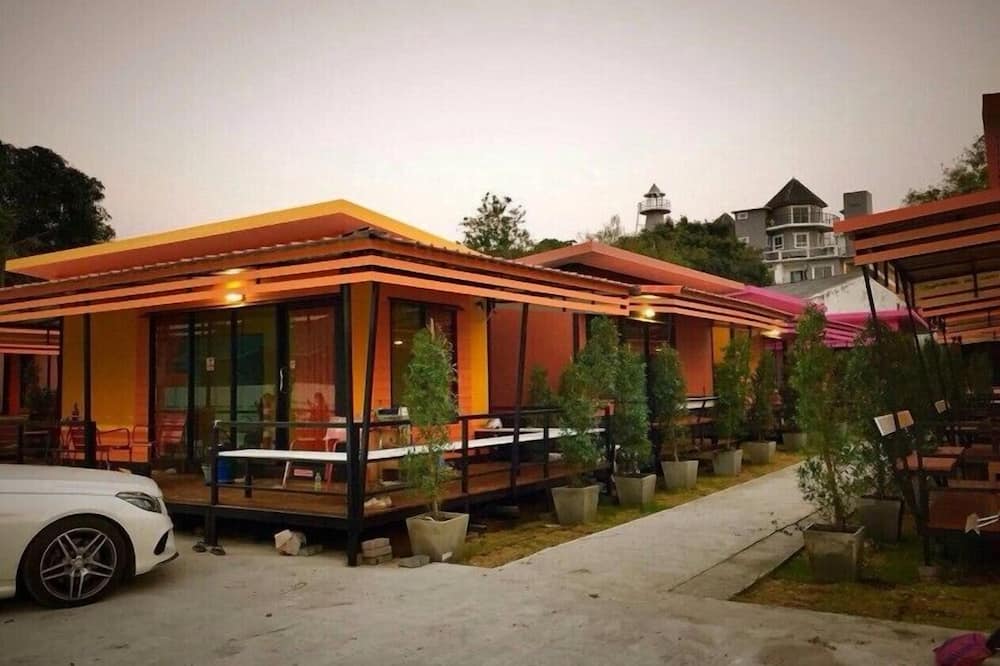 BB House Beach Resort