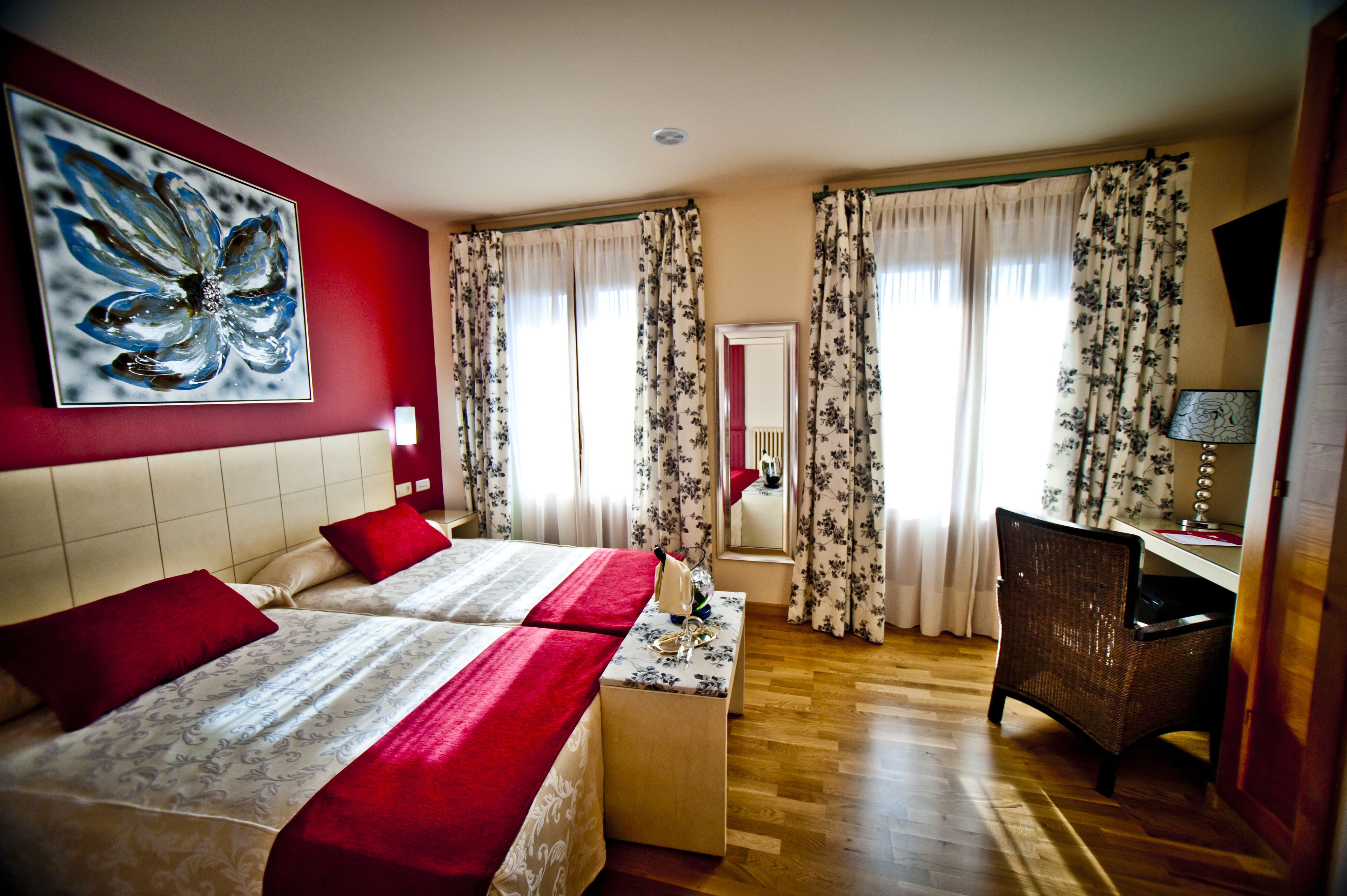 Photo - Hotel Condes de Castilla