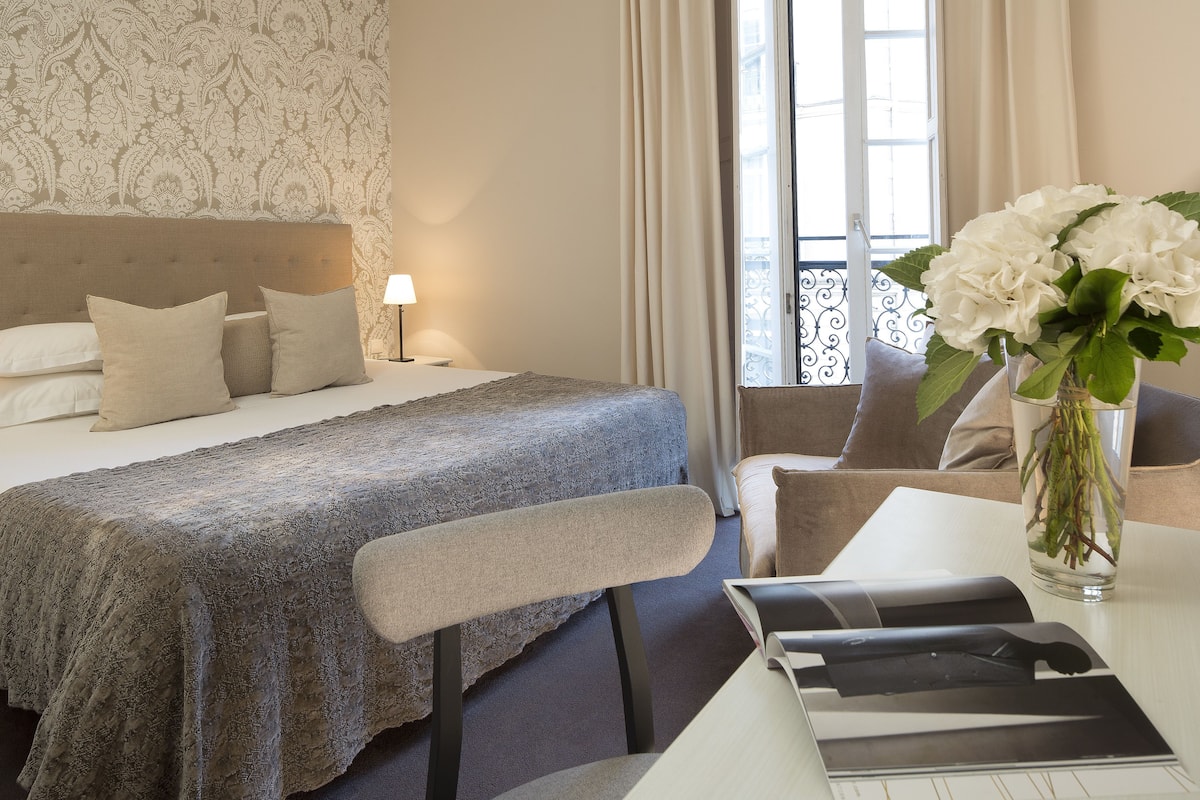 Chambre PrivilÚge Double | 1 chambre, literie de qualité supérieure, bureau