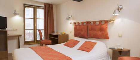 Bureau, chambres insonorisées, Wi-Fi gratuit, draps fournis