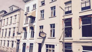 Voorkant van accommodatie