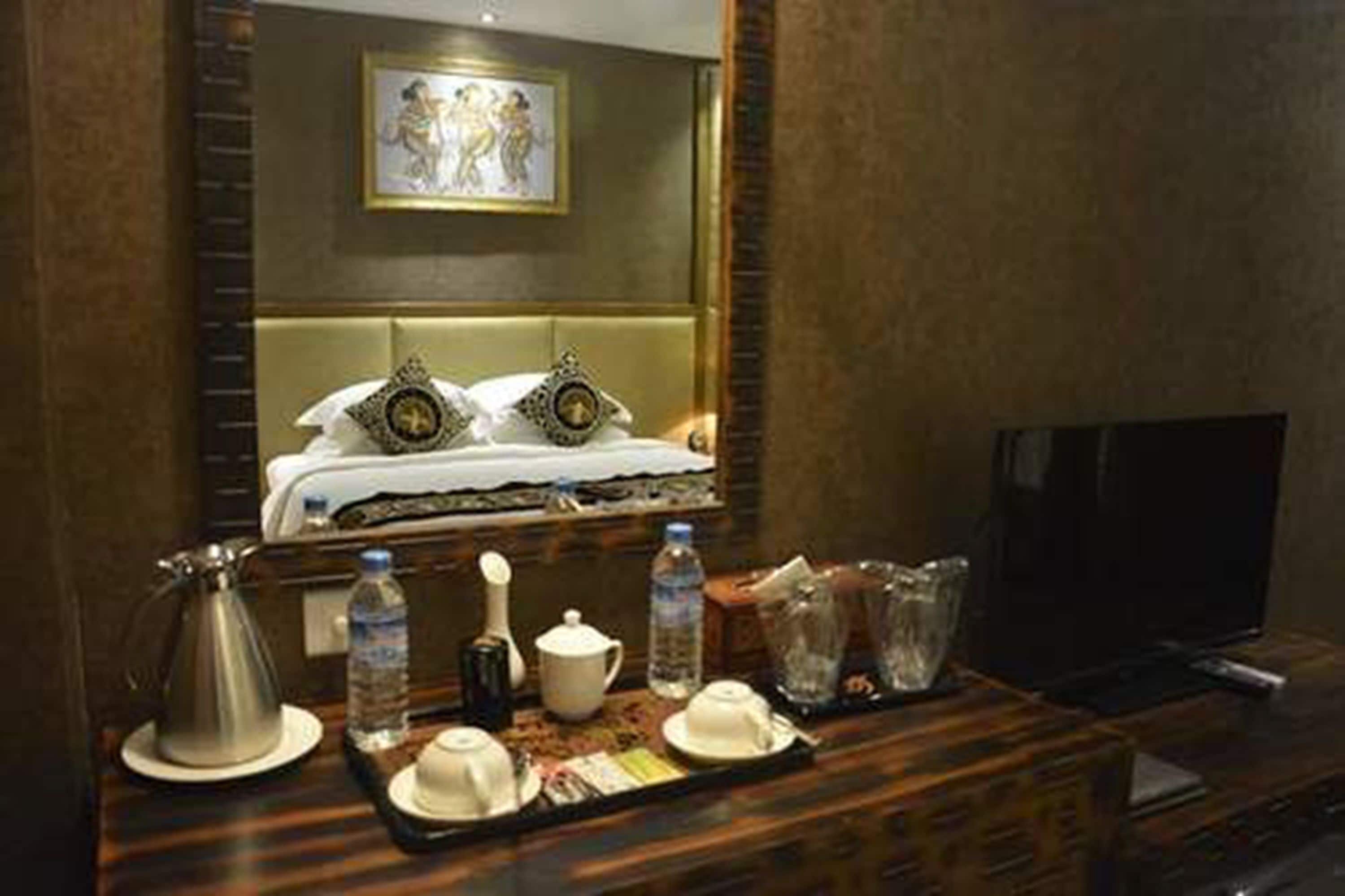 superior room | minibar, in-room safe, desk, blackout curtains