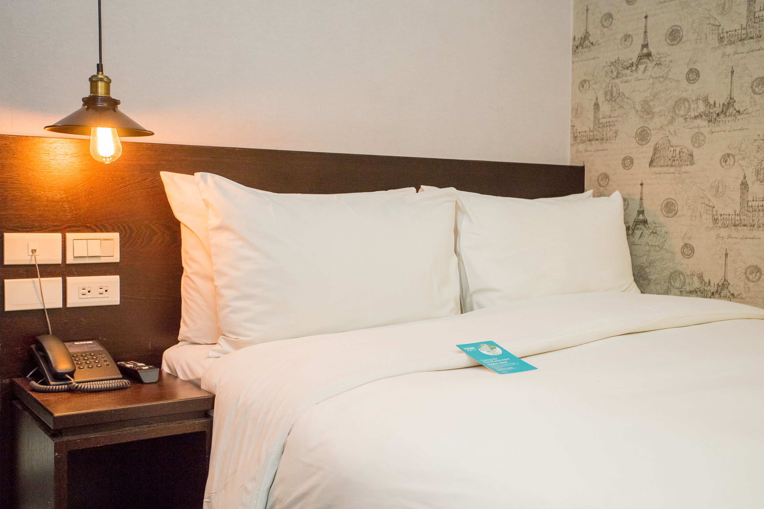 standard double room, no windows | 1 bedroom, down duvets, in-room safe, desk