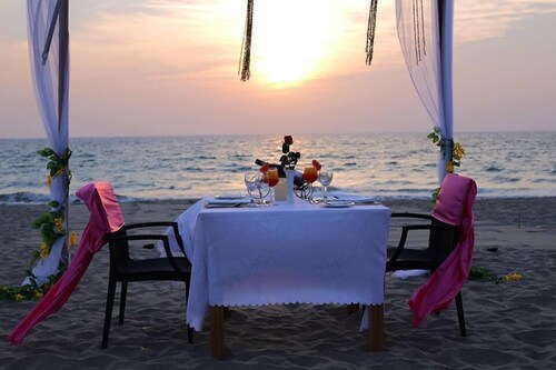 Grand Ngwe Saung Resort