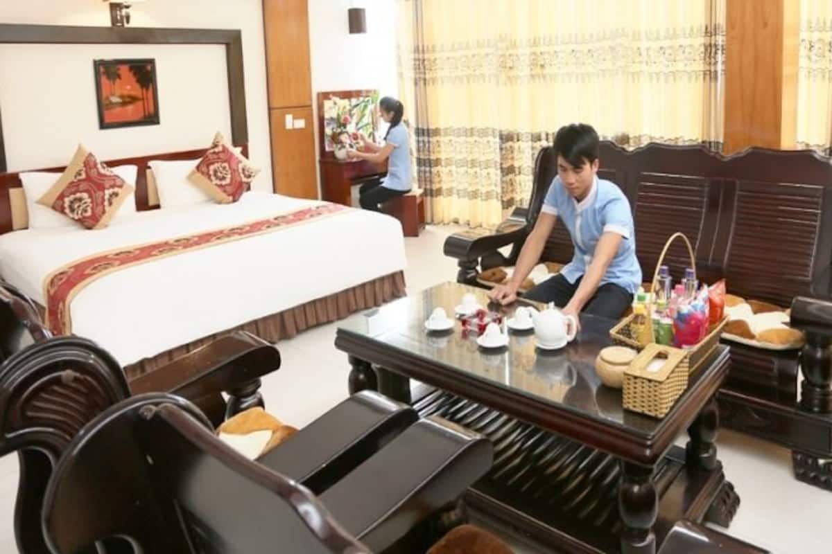 Executive Room | Minibar, in-room safe, rollaway beds, free WiFi