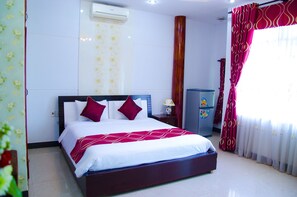 Rom – grand | Oppholdsrom | En 32-tommers Flatskjerm-TV med kabel-kanaler samt TV