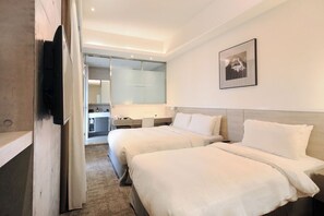 Triple Room (One Double & One Single Bed) | Down comforters, in-room safe, desk, blackout drapes - Cityinn Hotel Plus Fuxing N. Rd. Branch (Taipei)