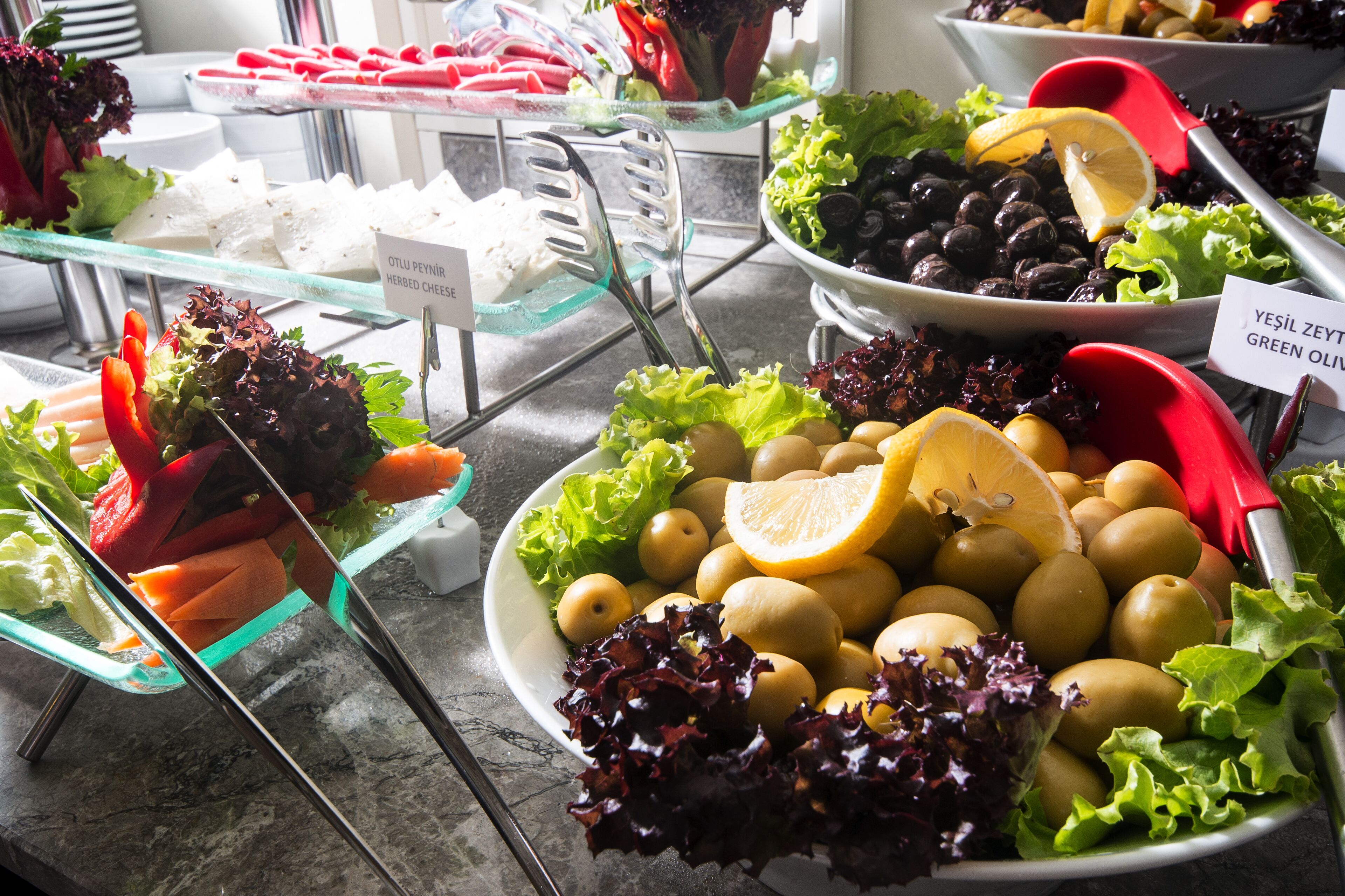 รวมอาหารเช้าแบบบุฟเฟ่ต์ ทุกวัน