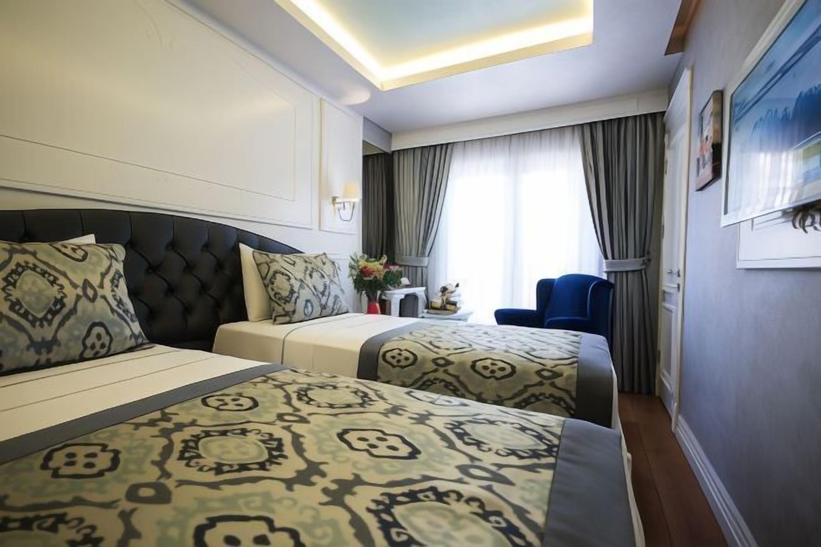 1 bedroom, premium bedding, minibar, in-room safe