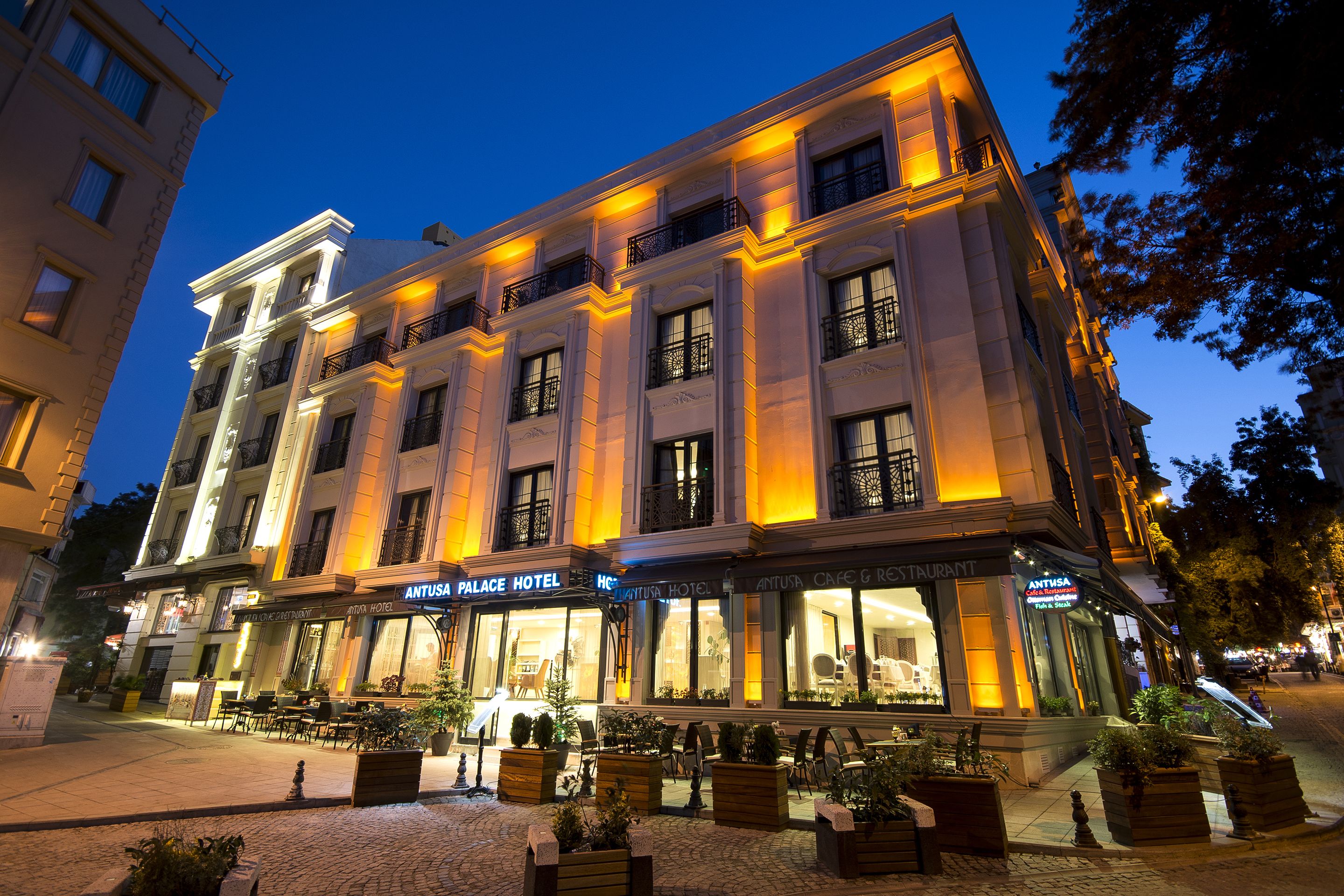 Facciata della struttura