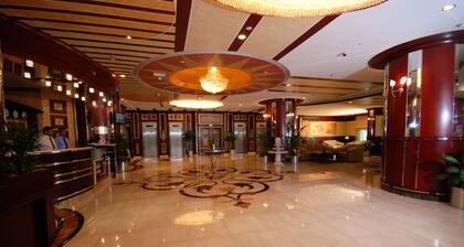 Al Bustan Tower Hotel Suites