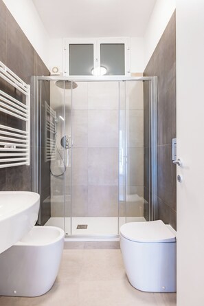 Leilighet (2 Bedrooms) | Bad | Dusj og bidé