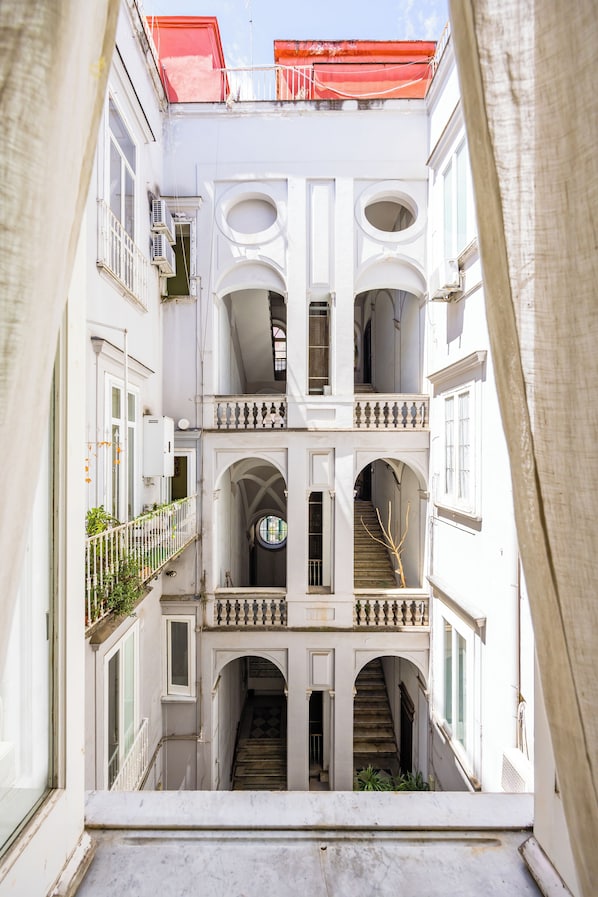 Apartment (2 Bedrooms)