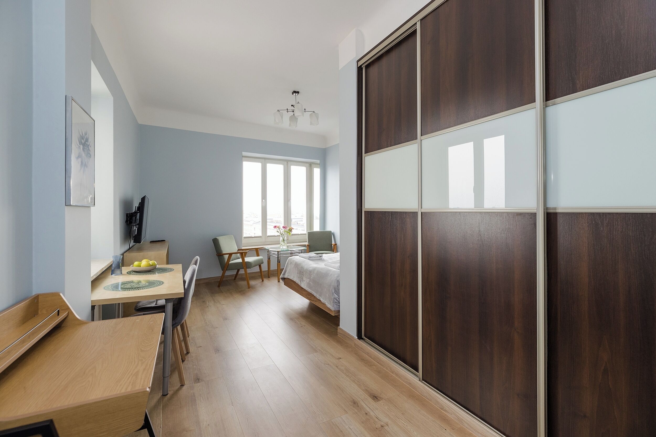 Classic Apartment, City View | Iron/ironing board, free WiFi