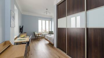 Classic Apartment, City View | Iron/ironing board, free WiFi