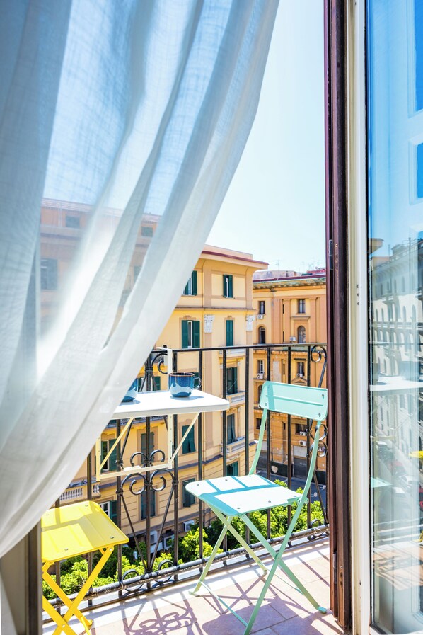 Chambre Quadruple (0 Bedroom) | Balcon