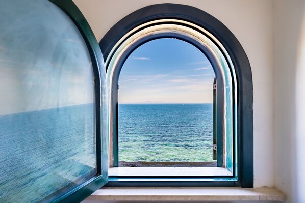 Apartment (2 Bedrooms) | Water view