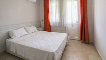 Family Quadruple Room, City View | Free WiFi