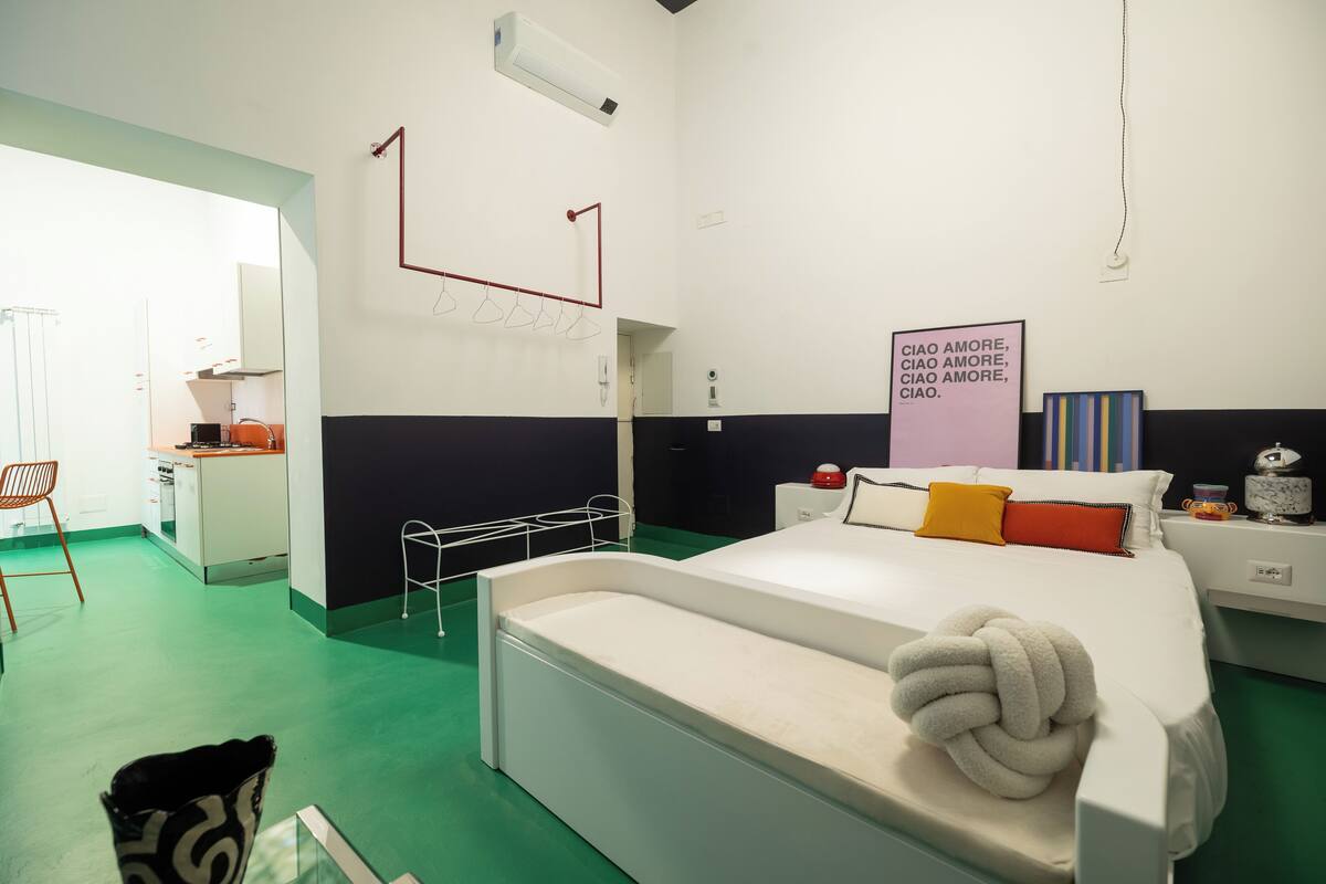 Room (1 Bedroom) | 1 bedroom, bed sheets