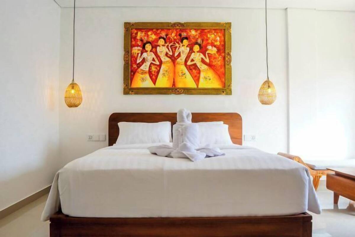 Bureau, Wi-Fi gratuit, draps fournis