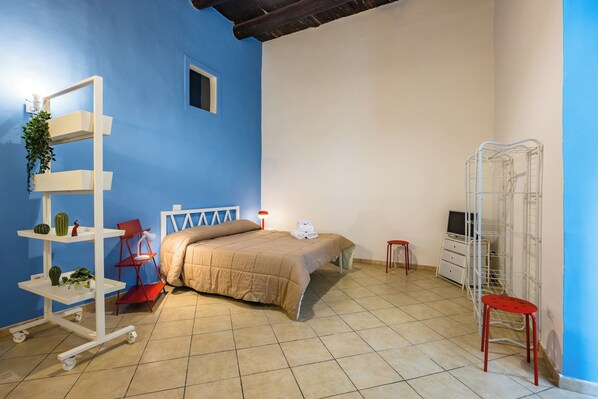 Departamento (2 Bedrooms) | 2 habitaciones, espacio para trabajar con laptop y ropa de cama