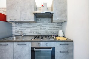 公寓 (2 Bedrooms) | 私人厨房 | 烤箱、炉灶、电热水壶、厨具/餐具